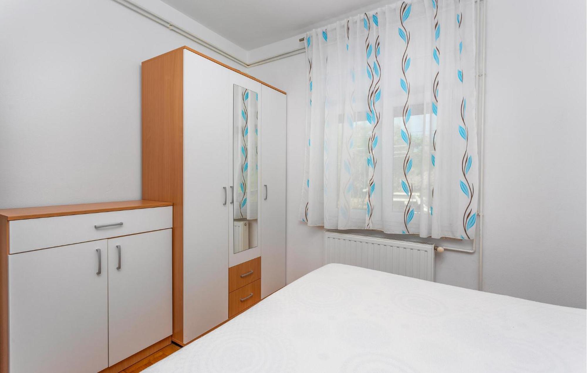 Stunning Apartment In Krk With Kitchen Krk Town Exterior foto